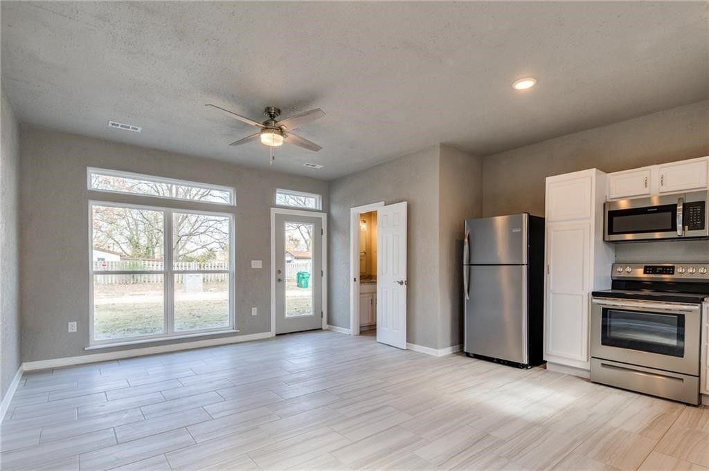 402 Hemlock Street, Rogers, AR 72756