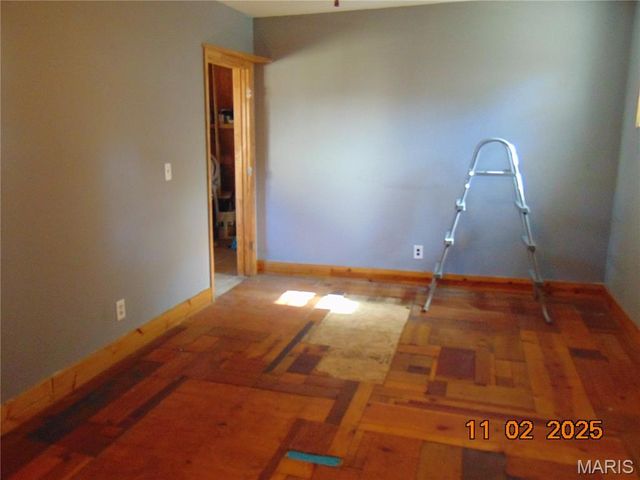 215 Doerr Street, Roxana, IL 62084