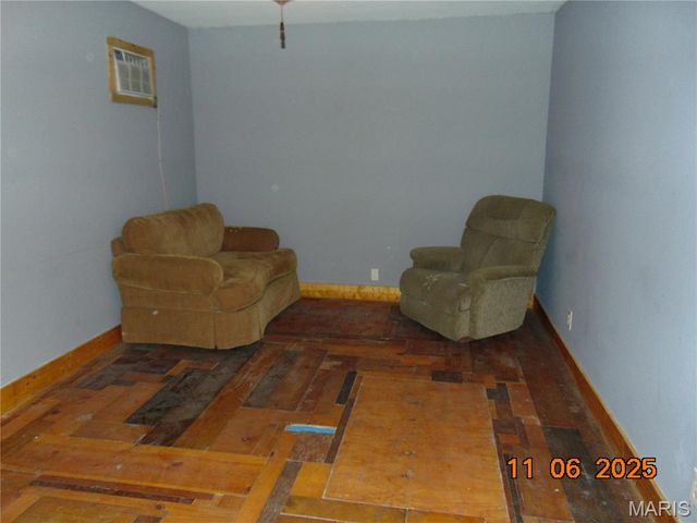 215 Doerr Street, Roxana, IL 62084