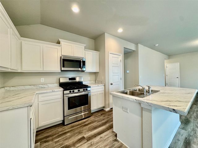 8721 E 161st Place S, Bixby, OK 74008
