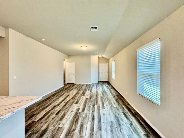 8721 E 161st Place S, Bixby, OK 74008