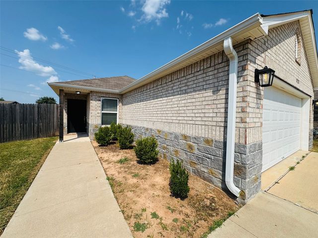 8721 E 161st Place S, Bixby, OK 74008