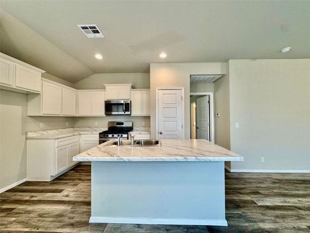8721 E 161st Place S, Bixby, OK 74008