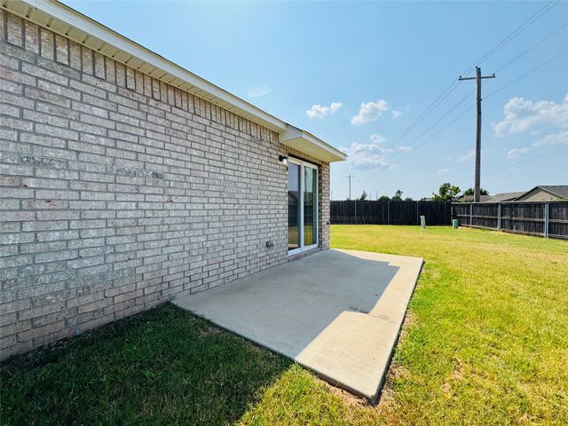 8721 E 161st Place S, Bixby, OK 74008
