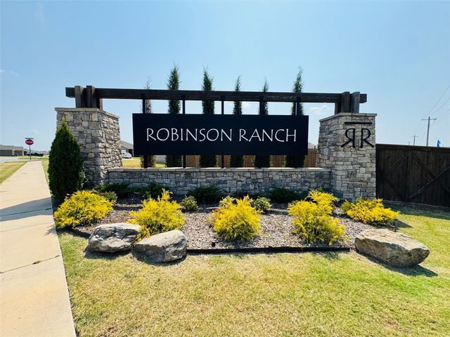 8721 E 161st Place S, Bixby, OK 74008
