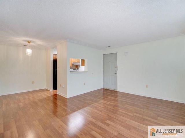1513 Ravens Crest Drive, Plainsboro, NJ 08536