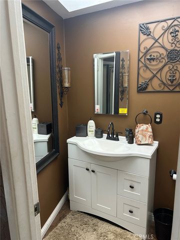 915 Carlson, Brea, CA 92821