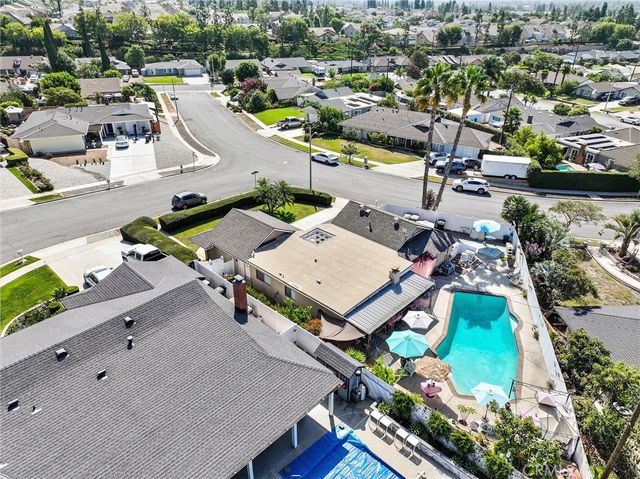 915 Carlson, Brea, CA 92821