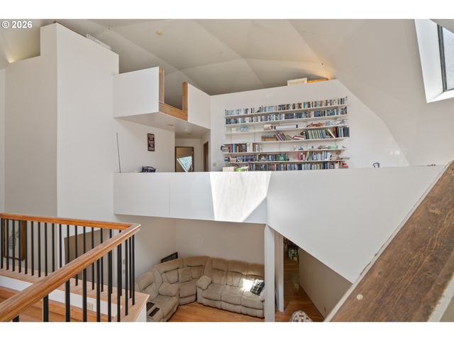 2500 WHISKEY CREEK Rd, Tillamook, OR 97141