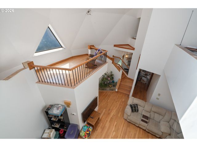 2500 WHISKEY CREEK Rd, Tillamook, OR 97141