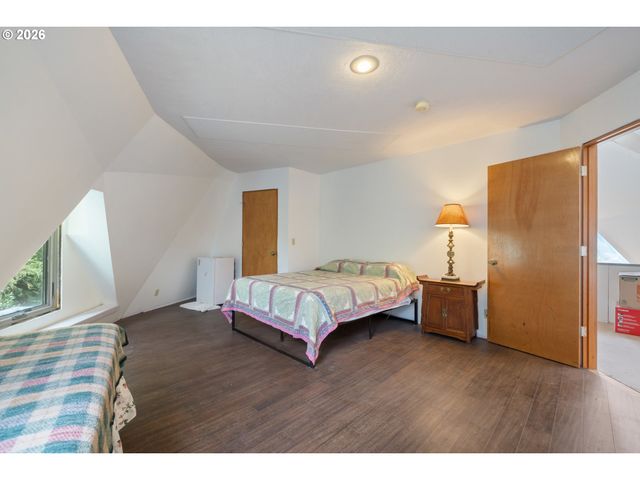 2500 WHISKEY CREEK Rd, Tillamook, OR 97141