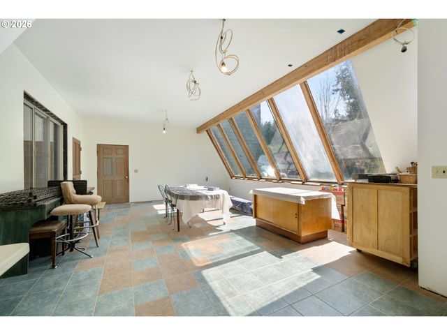 2500 WHISKEY CREEK Rd, Tillamook, OR 97141