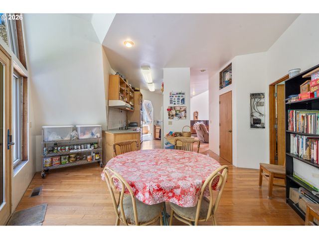 2500 WHISKEY CREEK Rd, Tillamook, OR 97141