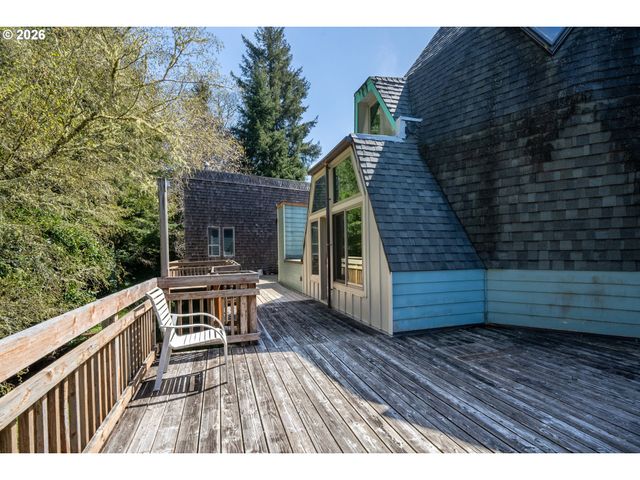 2500 WHISKEY CREEK Rd, Tillamook, OR 97141