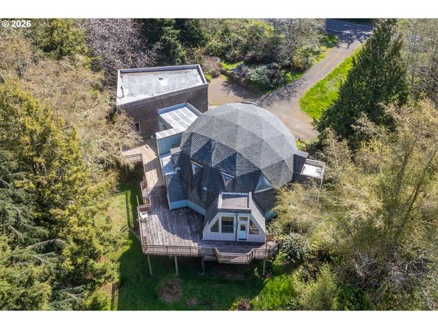 2500 WHISKEY CREEK Rd, Tillamook, OR 97141