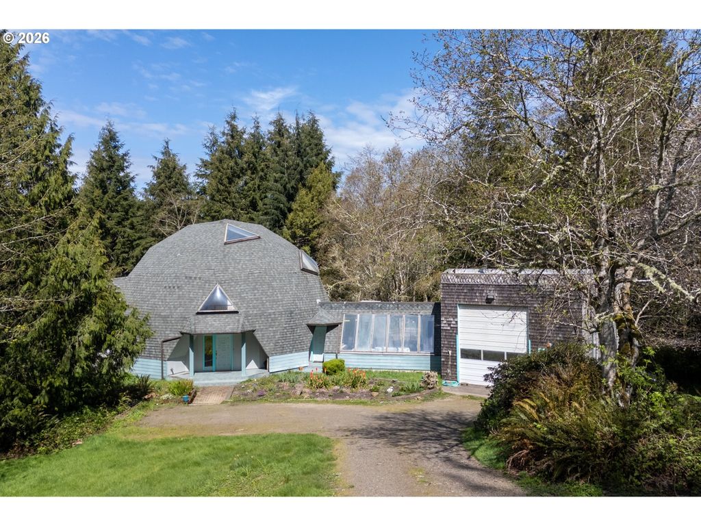 2500 WHISKEY CREEK Rd, Tillamook, OR 97141