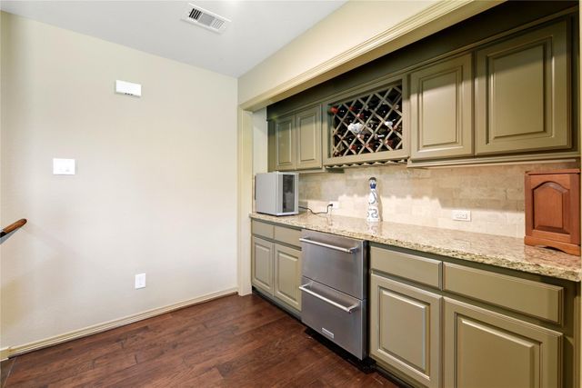 2805 Shadow Woods Court, Houston, TX 77043
