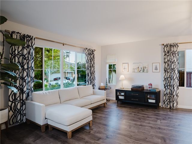 44049 Terraza Court, Temecula, CA 92592