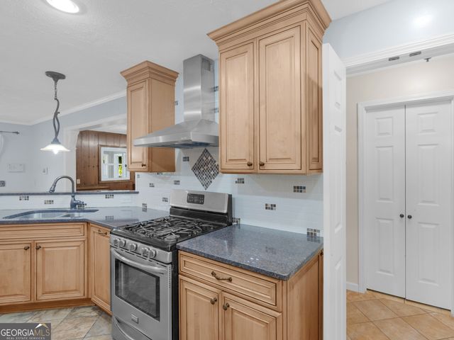 356 John Lovelace Road, Lagrange, GA 30241