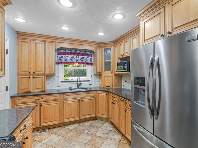 356 John Lovelace Road, Lagrange, GA 30241