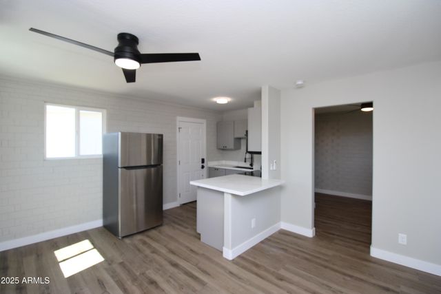 802 S 11th Avenue 4, Phoenix, AZ 85007