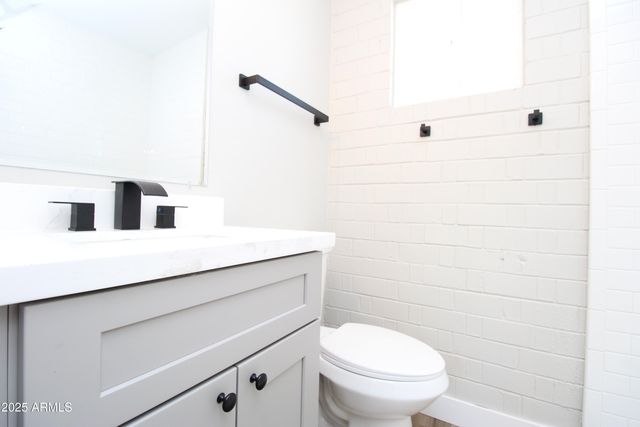 802 S 11th Avenue 4, Phoenix, AZ 85007