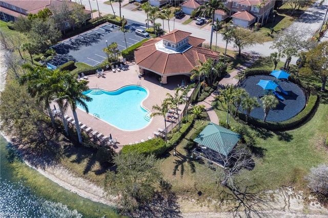 9677 Roundstone CIR, Fort Myers, FL 33967