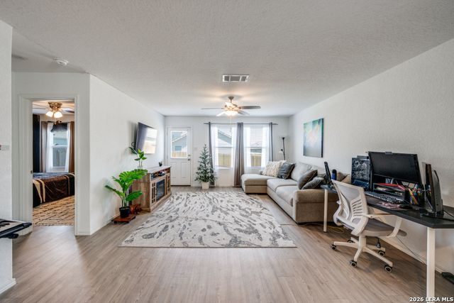 5119 Hornbeck Hts, Converse, TX 78109