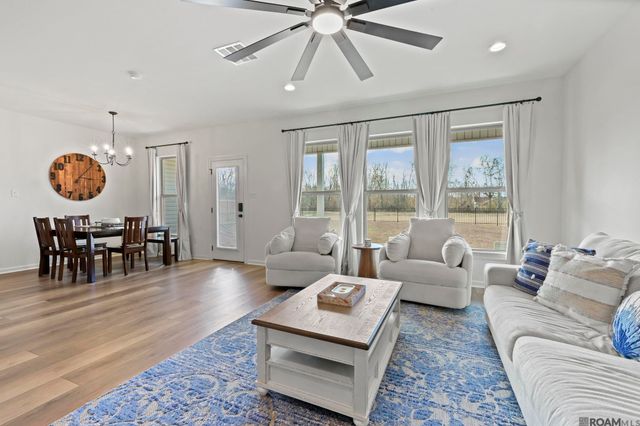 15521 Ralph Christy Dr, Prairieville, LA 70769