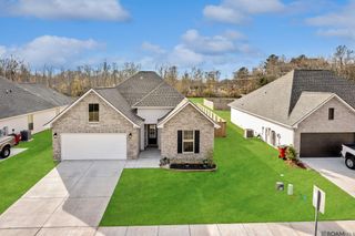 15521 Ralph Christy Dr, Prairieville, LA 70769