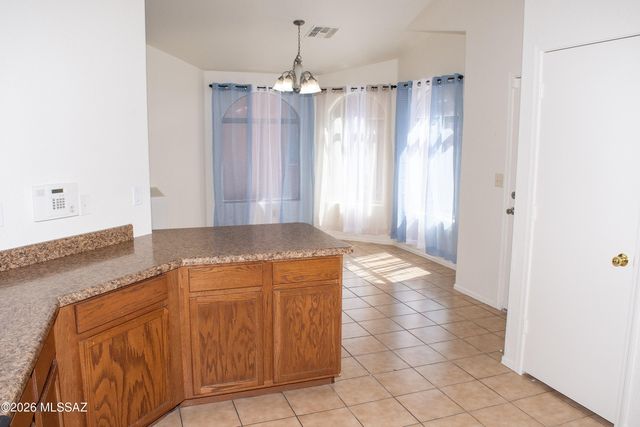 5970 S Avenida Caneca, Tucson, AZ 85706