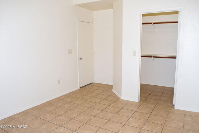 5970 S Avenida Caneca, Tucson, AZ 85706