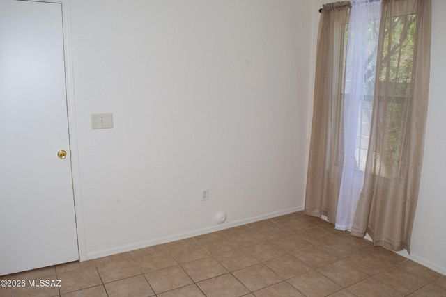 5970 S Avenida Caneca, Tucson, AZ 85706