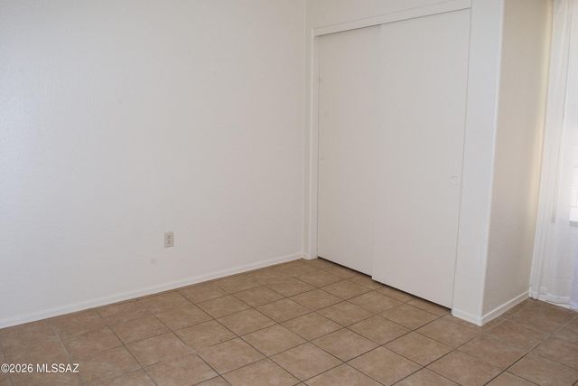 5970 S Avenida Caneca, Tucson, AZ 85706