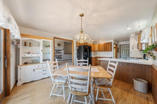 358 S 5TH STREET, Winneconne, WI 54986