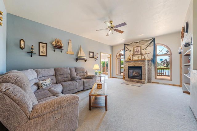 358 S 5TH STREET, Winneconne, WI 54986