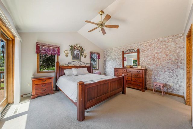 358 S 5TH STREET, Winneconne, WI 54986