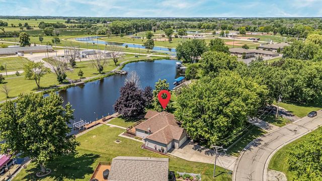 358 S 5TH STREET, Winneconne, WI 54986