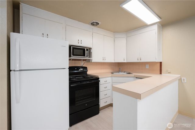 7902 27th Street W, University Place, WA 98466