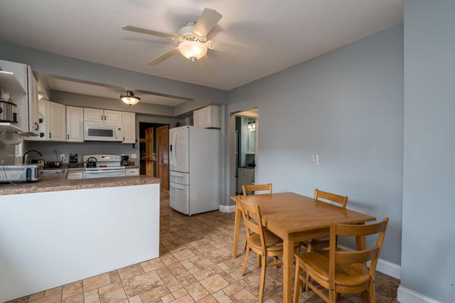 106 4th Street SW, Montgomery, MN 56069