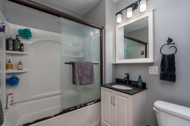 106 4th Street SW, Montgomery, MN 56069