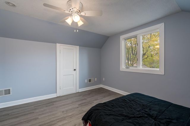 106 4th Street SW, Montgomery, MN 56069