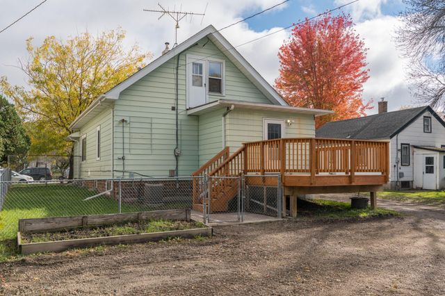 106 4th Street SW, Montgomery, MN 56069