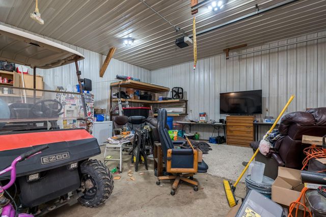 106 4th Street SW, Montgomery, MN 56069