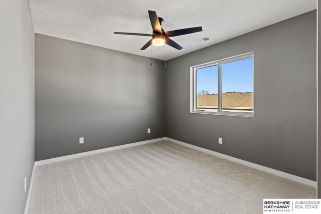 14812 Willow Street, Bennington, NE 68007