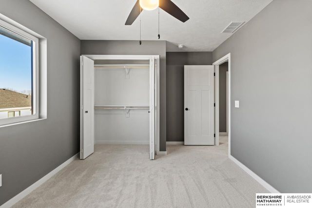 14812 Willow Street, Bennington, NE 68007