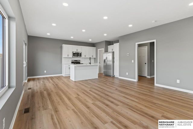14812 Willow Street, Bennington, NE 68007