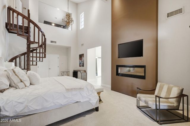9801 E CARON Street, Scottsdale, AZ 85258