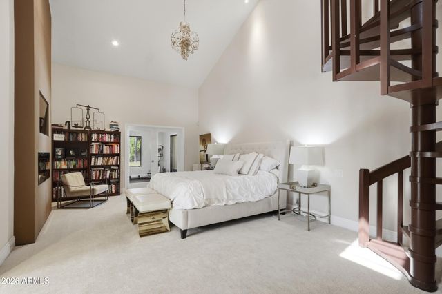 9801 E CARON Street, Scottsdale, AZ 85258