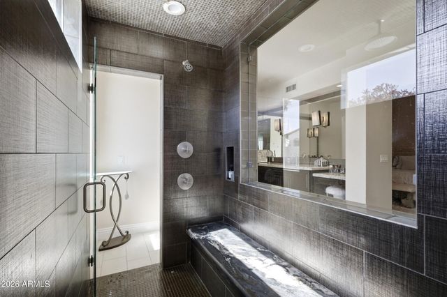 9801 E CARON Street, Scottsdale, AZ 85258